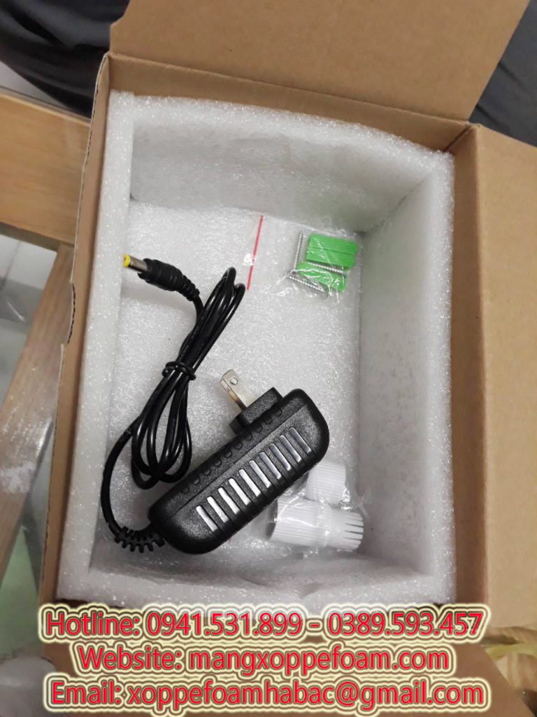 Màng xốp lót thùng hàng